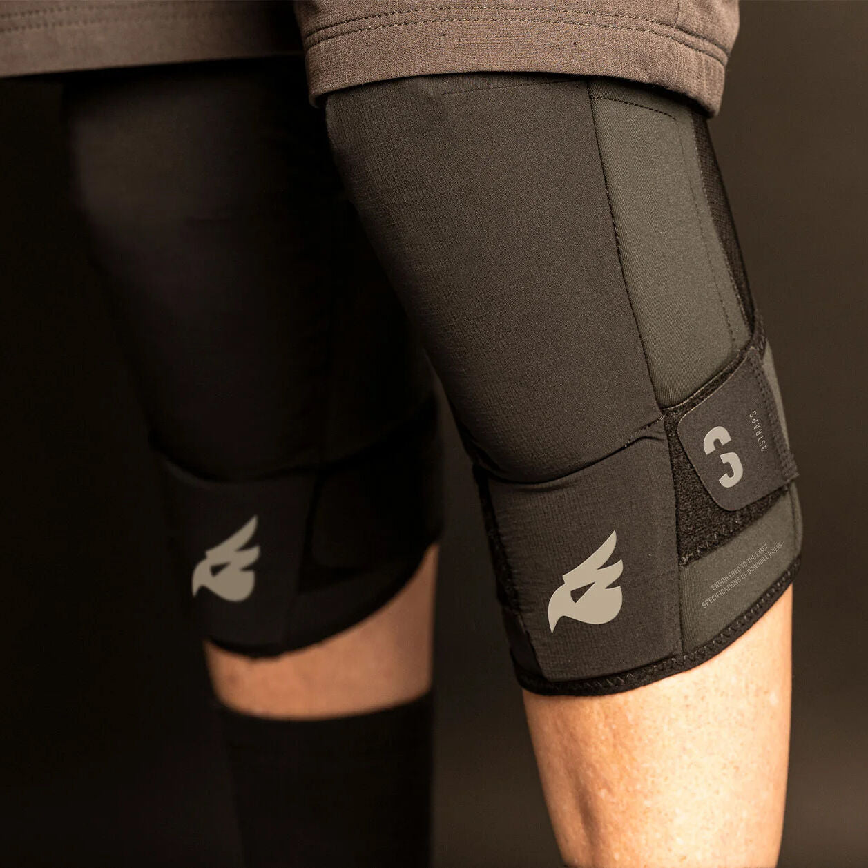 Bluegrass 3Straps knee pads