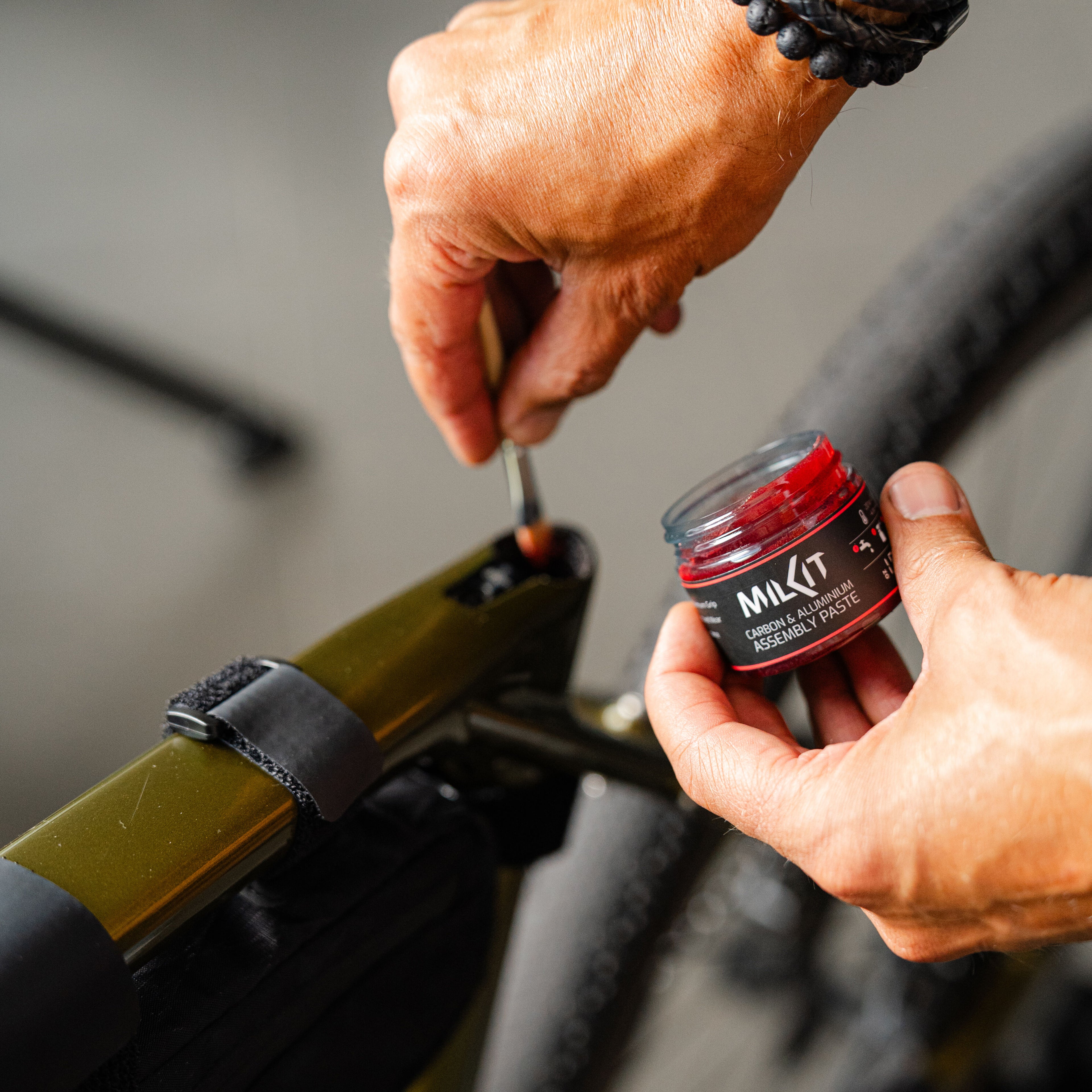 Milkit Carbon & Aluminium assembly paste